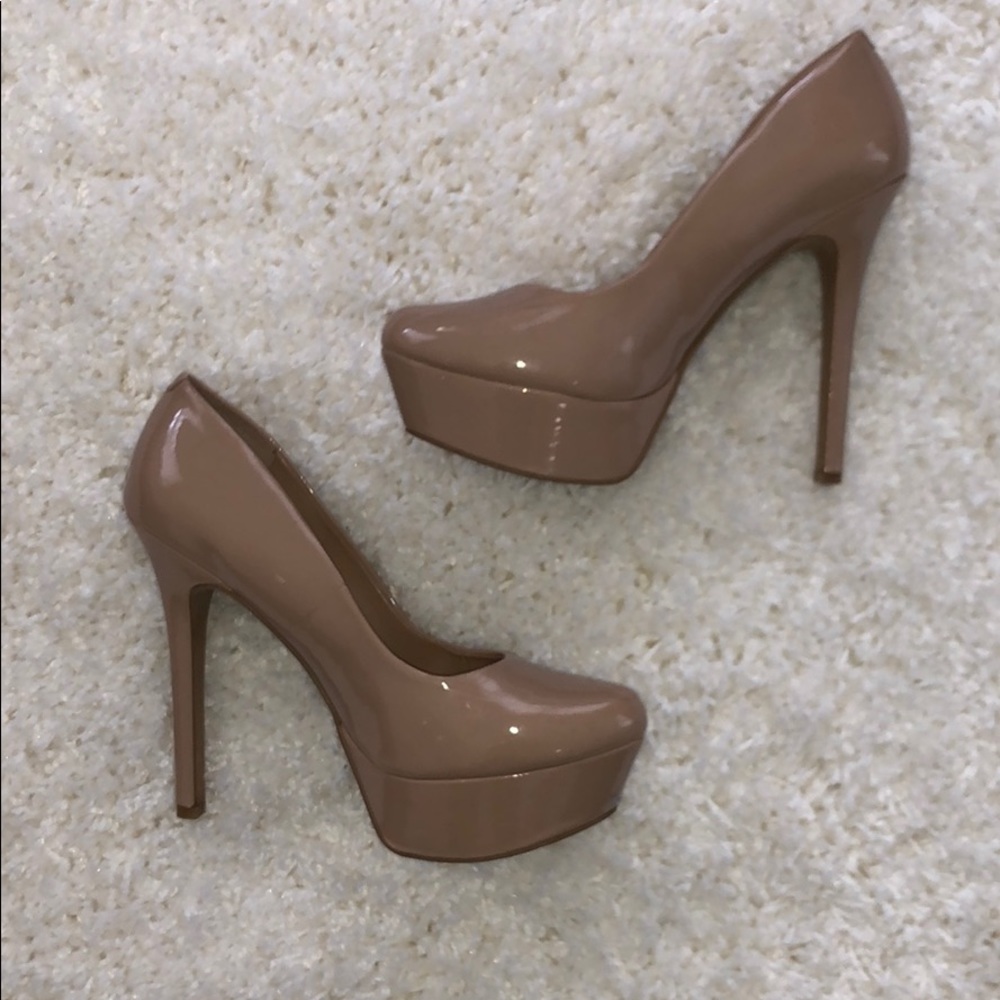 Jessica Simpson Nude Platform Heels